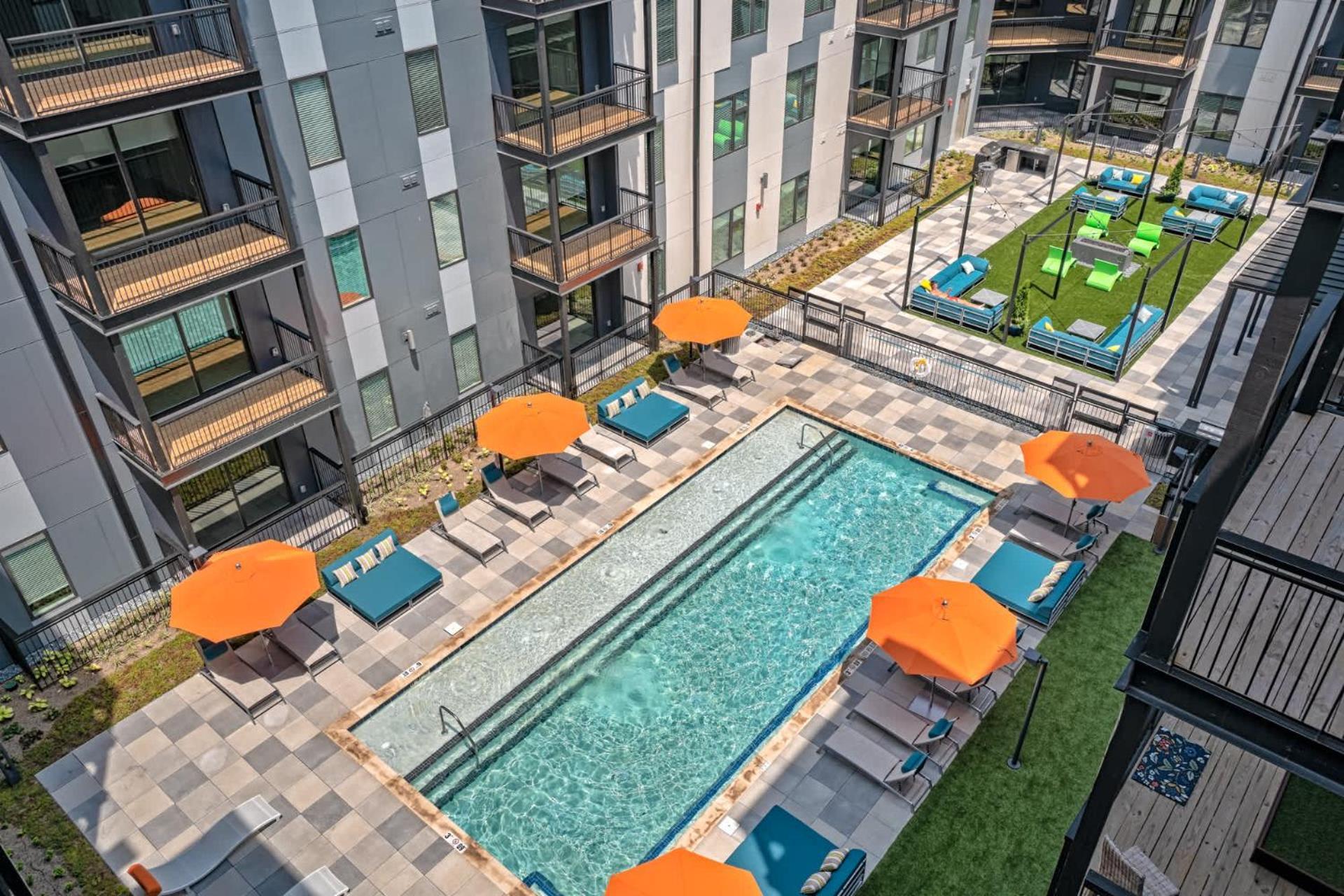 Appartement Modern Nulu 2br Cozysuites 01 Louisville-Jefferson County